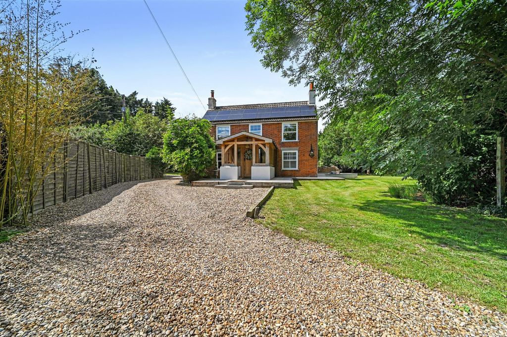 Property photo 2 of 55 Pt-Fc(Col)-Pondfarmhouse-39.Jpg