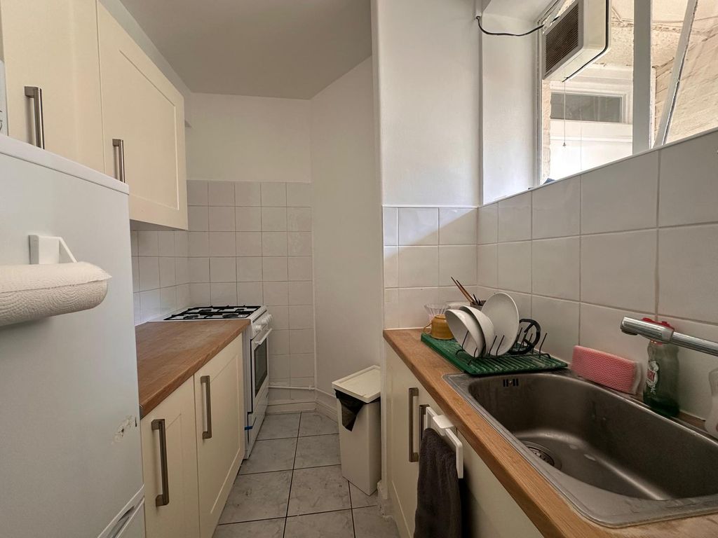 Property photo 3 of 3