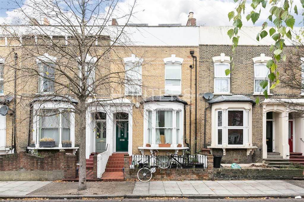 Property photo 1 of 8