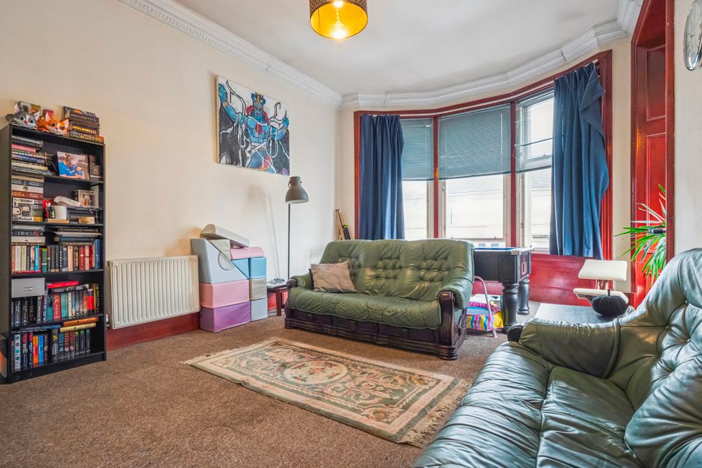 Property photo 2 of 19