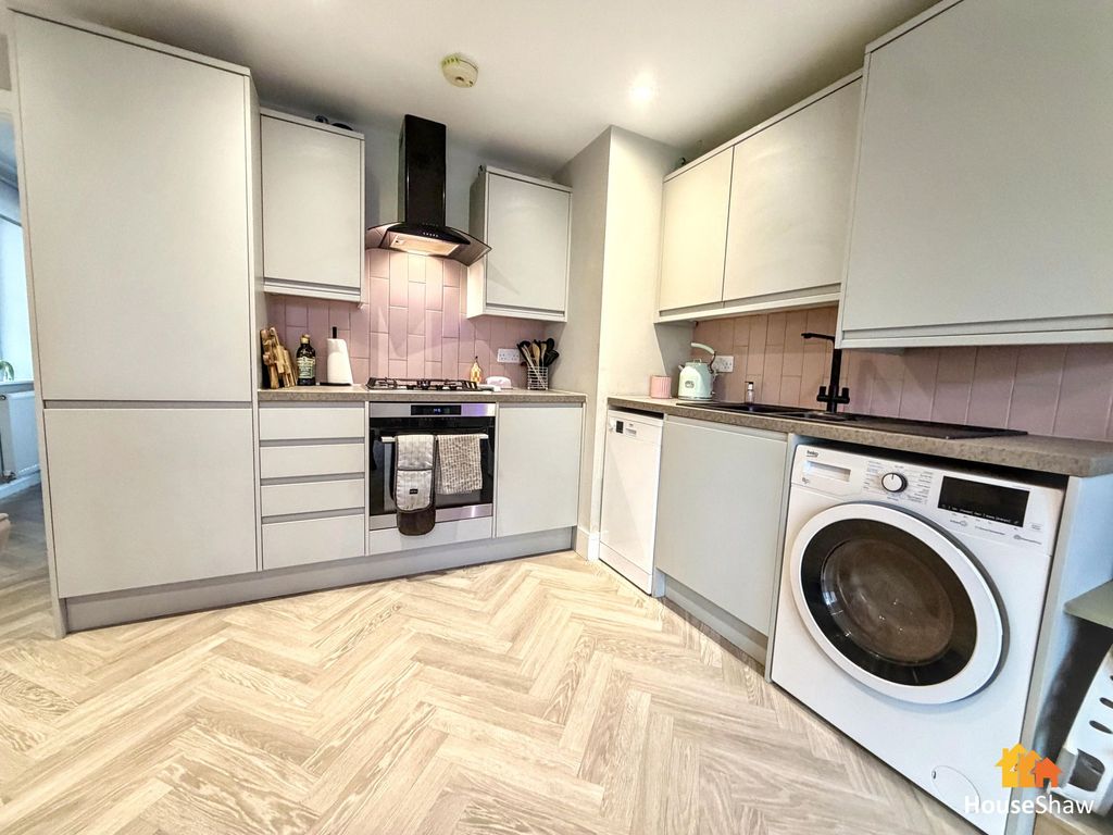 Additional image 4 of 1 bed flat for saleGroves Way, Chesham HP5
