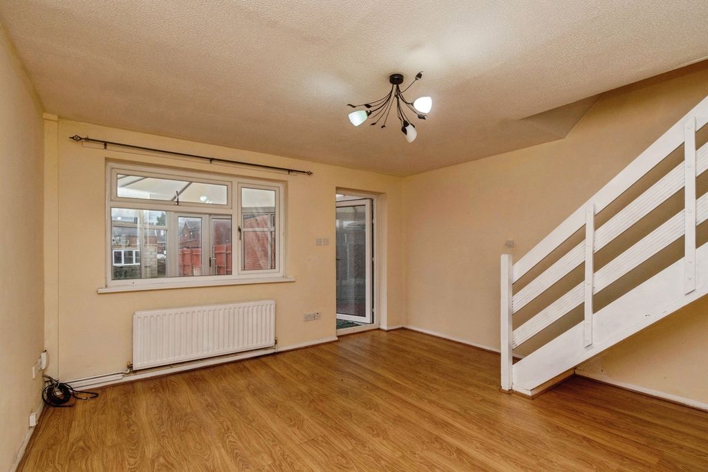 Property photo 3 of 19 Pbox-Img.Jpg