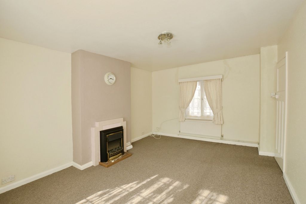 Property photo 2 of 11 Photo