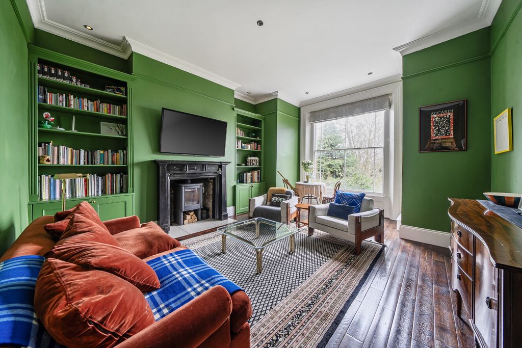 Property photo 2 of 17 Living Room