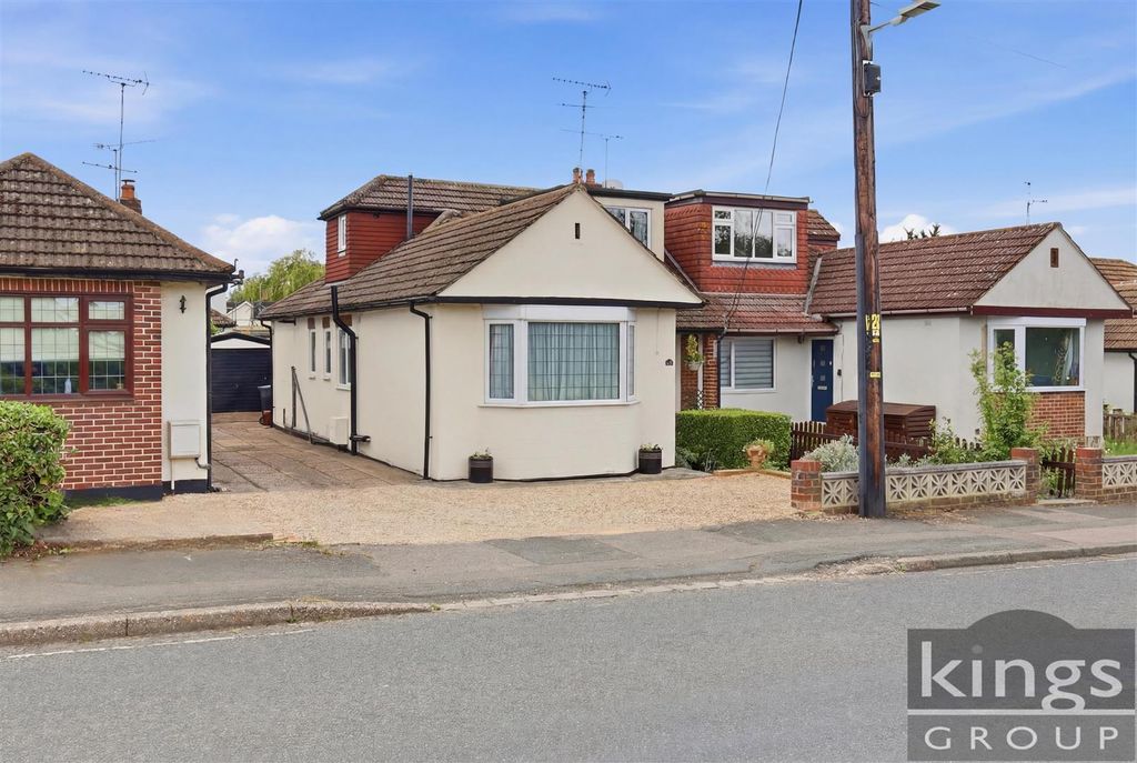 Property photo 1 of 32