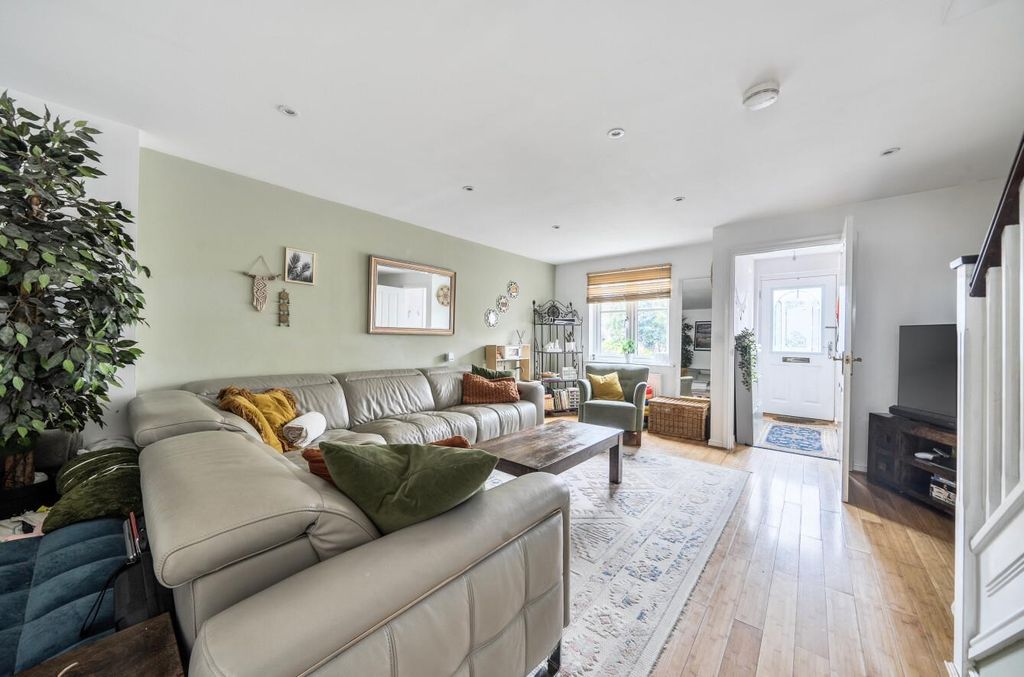 Property photo 2 of 19 1391071-8-69777d6A636d6.Jpg