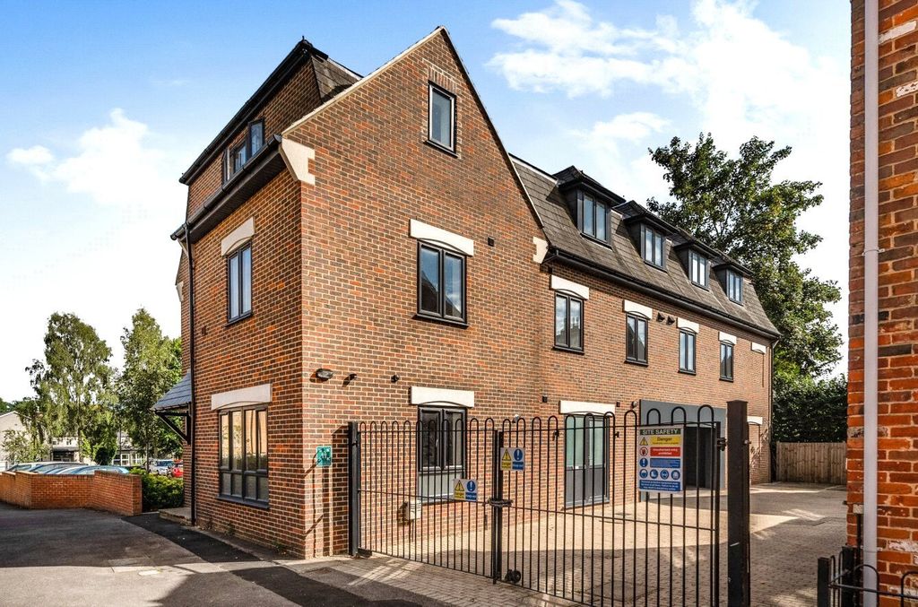 Property photo 1 of 9 Picture No. 23