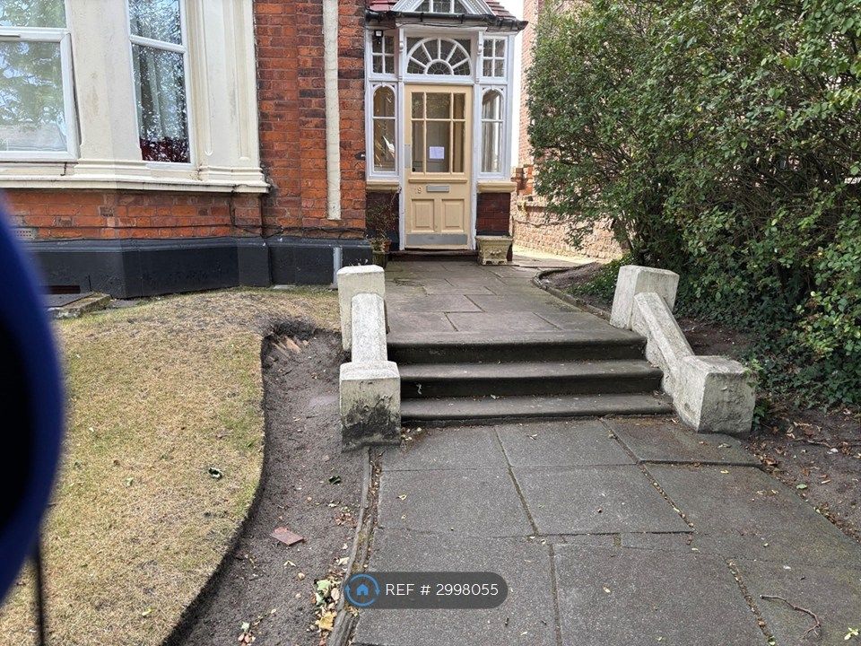 Property photo 3 of 14