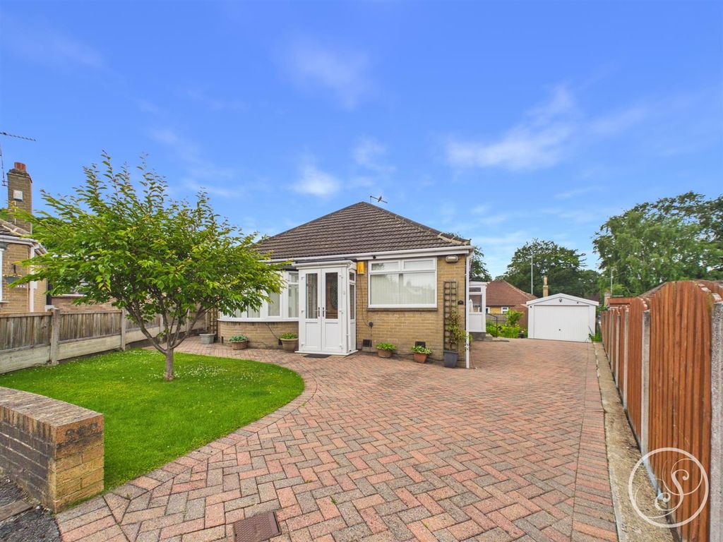 Property photo 1 of 27