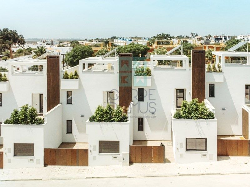 Property photo 1 of 35