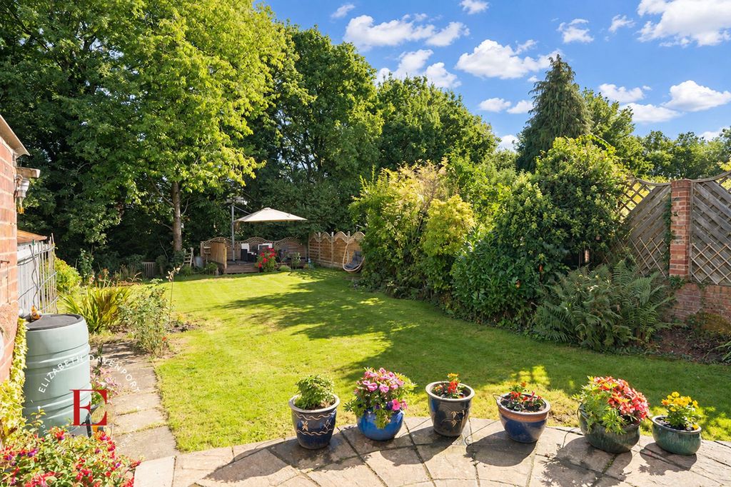 Property photo 3 of 27
