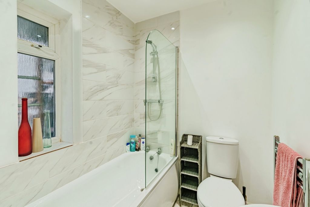 Property photo 3 of 19 Pbox-Img.Jpg