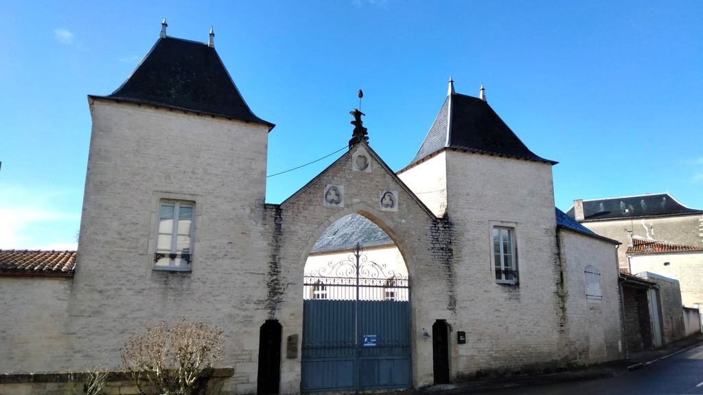 Property photo 1 of 29