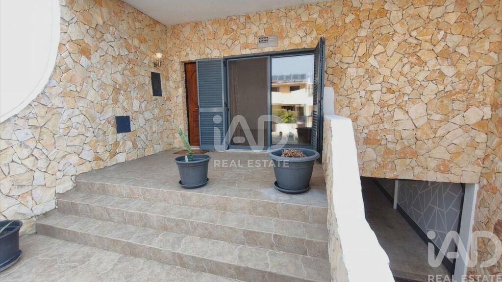 Property photo 2 of 38