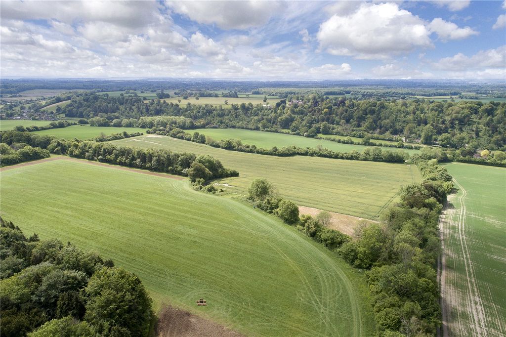 Additional image 11 of 6 bed equestrian for saleHeberdens Farm, Finchdean, Waterlooville, Hampshire PO8