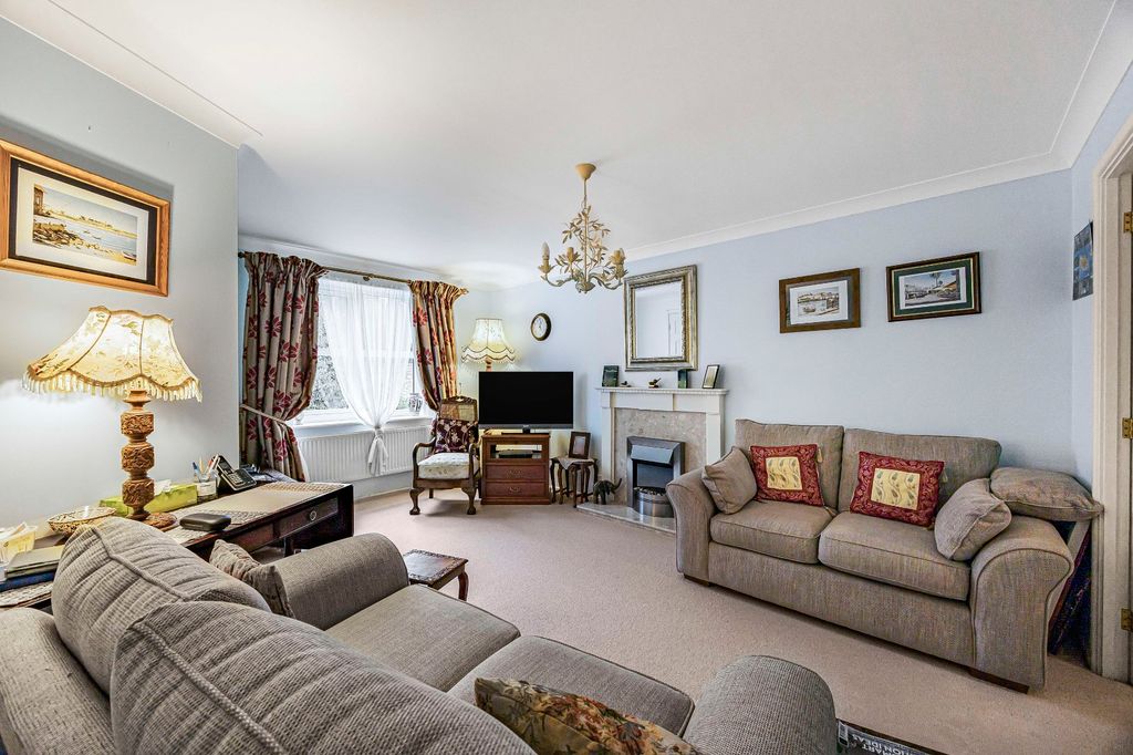 Property photo 3 of 16 Picture No. 25