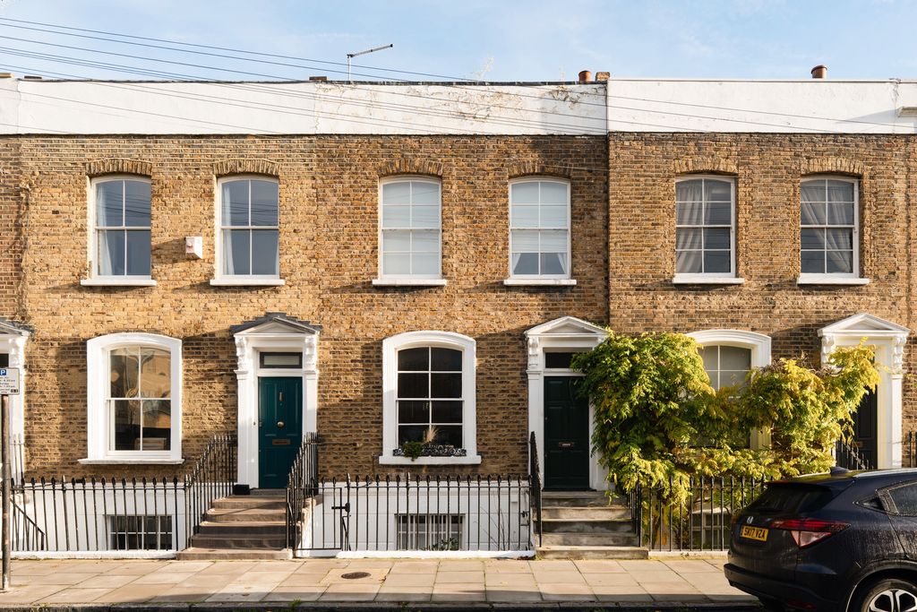 Property photo 2 of 32 323296 - A0O0X00000Qxktguax_N6.Jpg