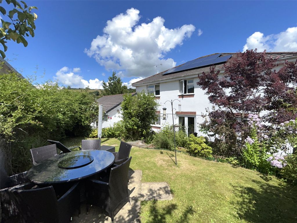 Property photo 1 of 17 Picture No. 01