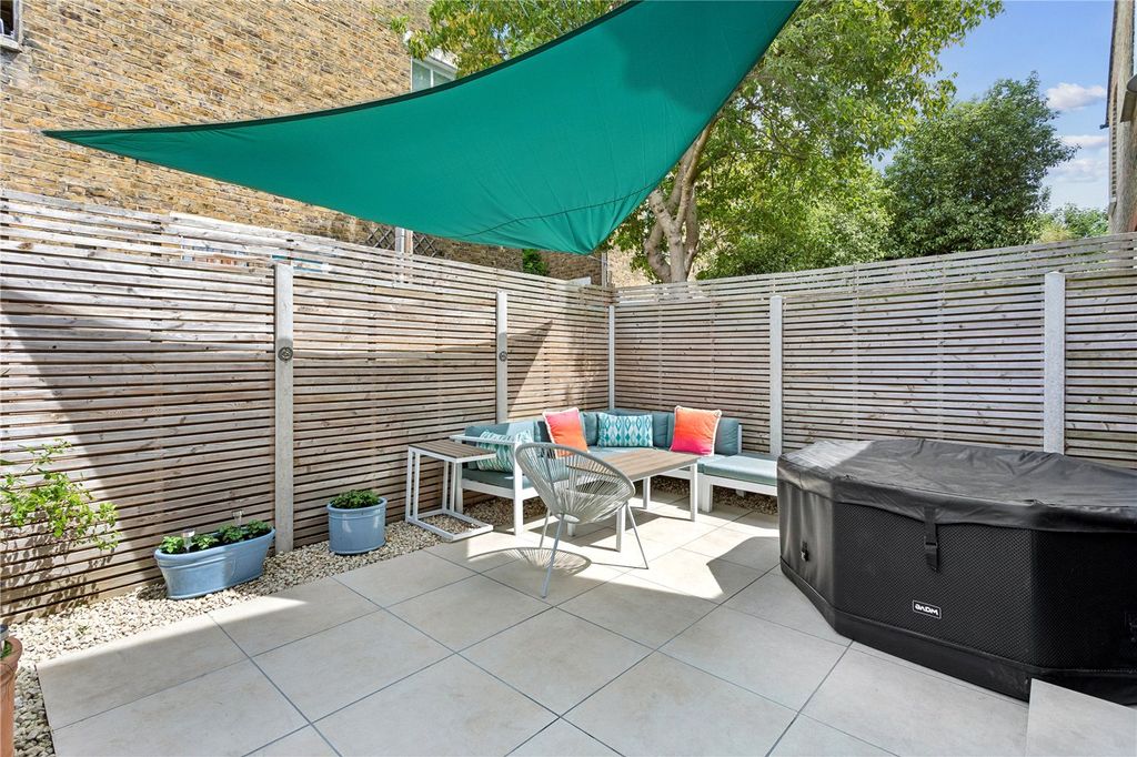 Property photo 2 of 18 Picture No. 08