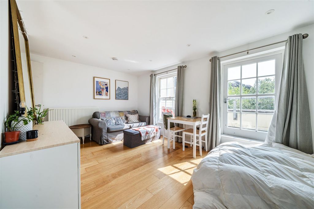 Property photo 3 of 15 1494076-8-6A5F409Cae03A.Jpg