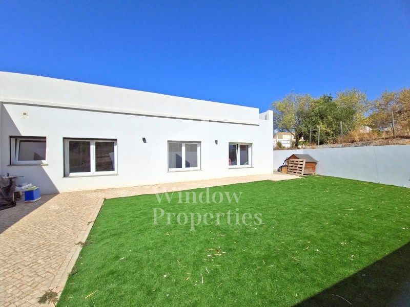 Property photo 2 of 27