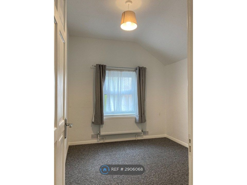 Property photo 3 of 24