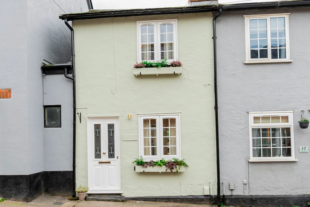 Property photo 1 of 19