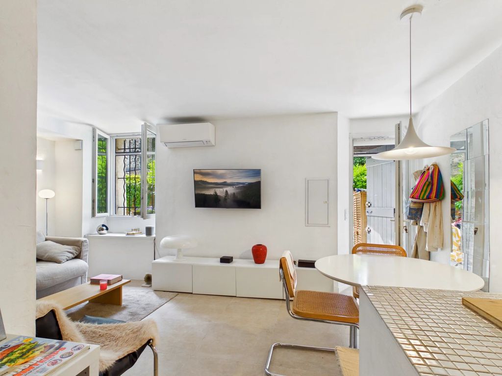 Property photo 3 of 25 Bf7ce6E5Df2F37F88F9F6713Cb66A9E9_7E571466ce_1920-Big