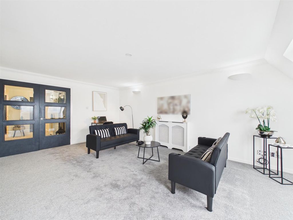 Property photo 2 of 25 Cam03782G0-Pr0263-Still020_Alt.Jpg