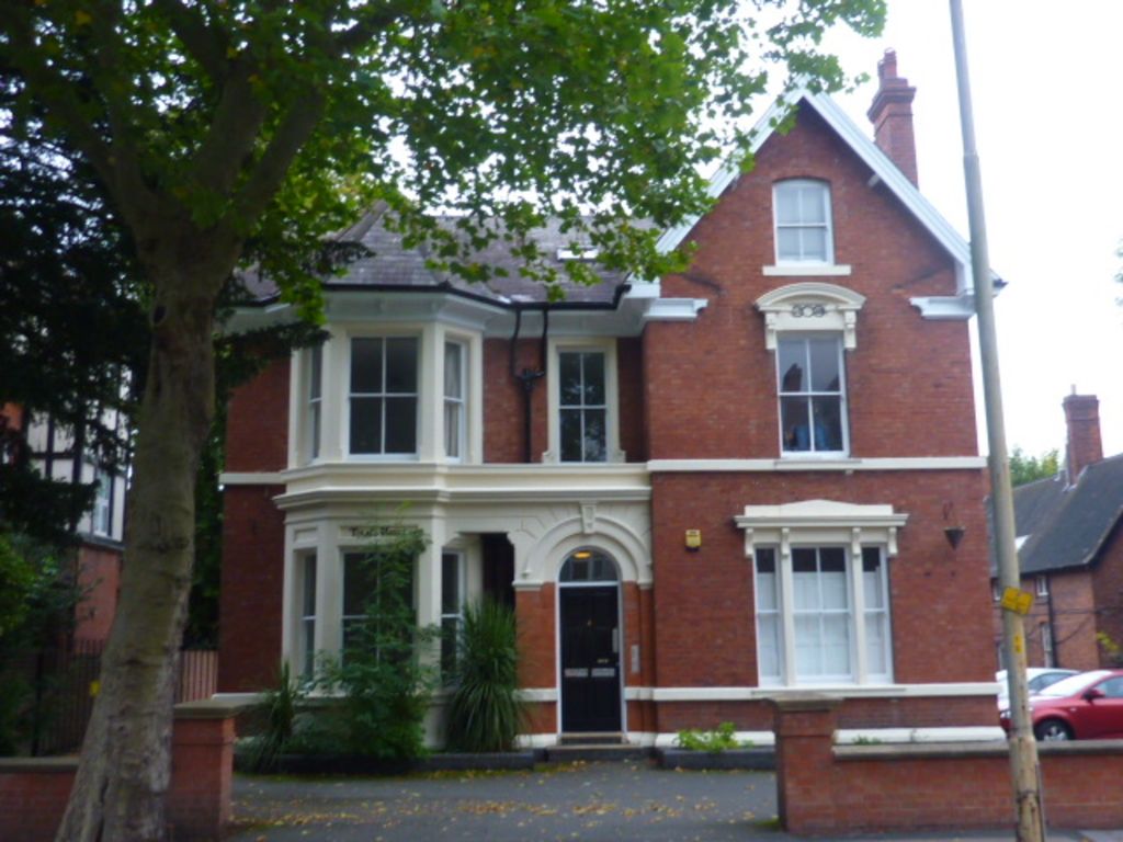 Property photo 1 of 3