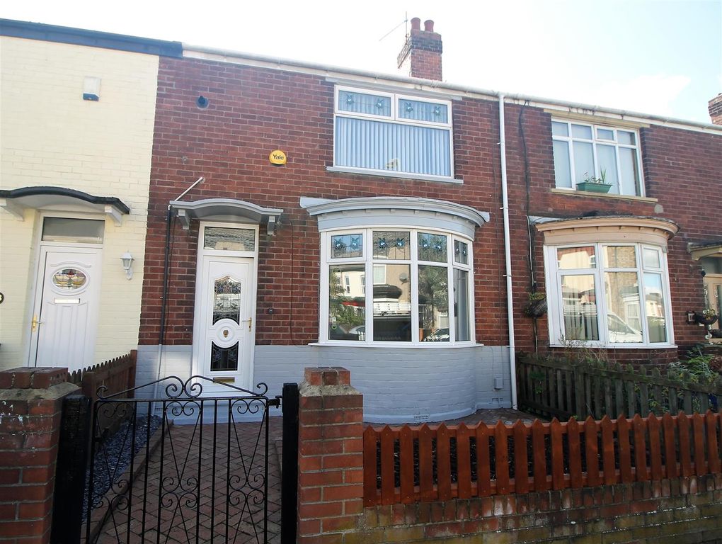 Property photo 1 of 10 Front