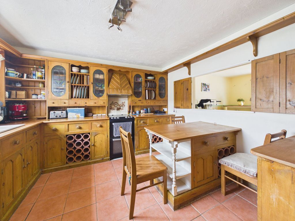 Property photo 3 of 13