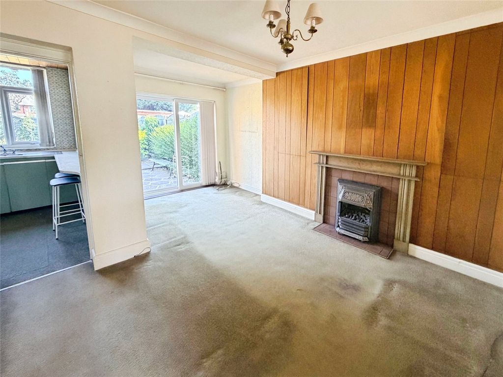 Property photo 3 of 14 Dining Room