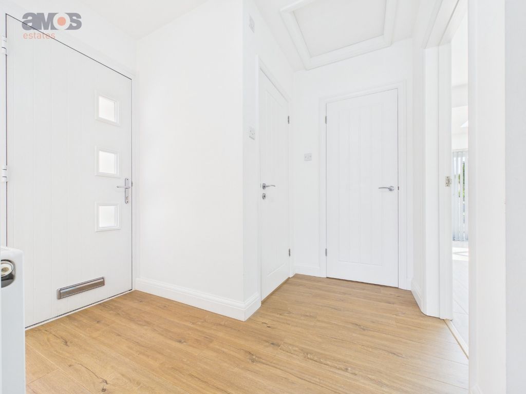 Property photo 3 of 15 5281515