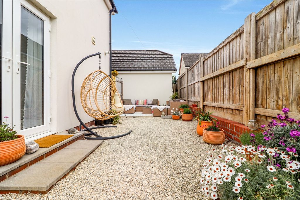 Property photo 3 of 23 Picture No. 22