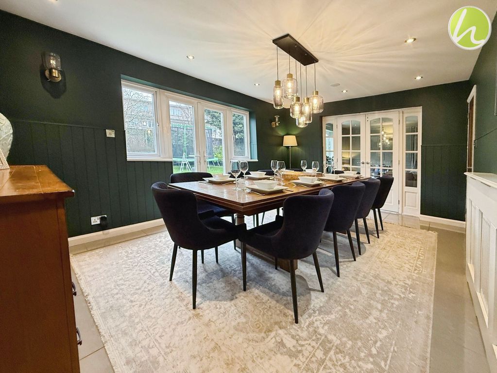 Property photo 3 of 31