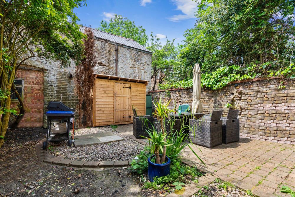 Property photo 3 of 6