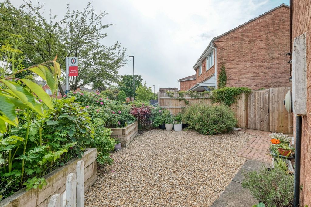 Property photo 3 of 20