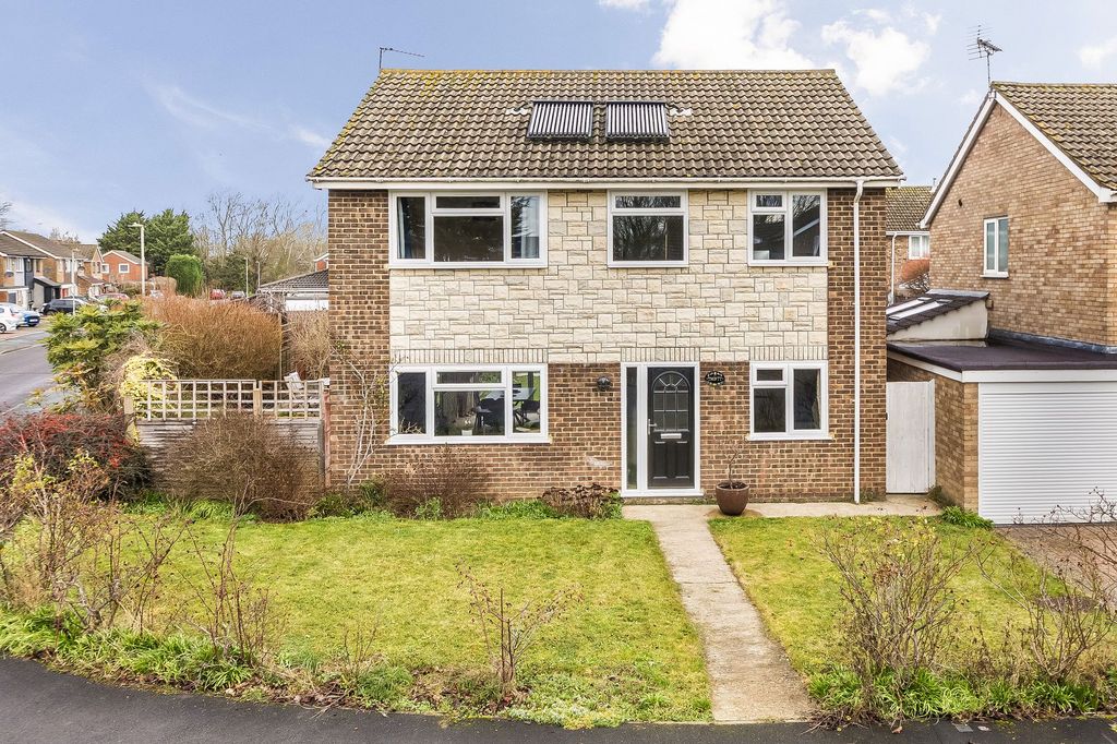 Property photo 1 of 22