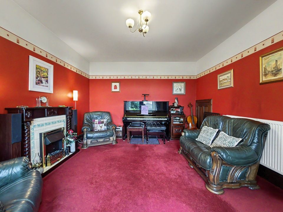 Property photo 2 of 36