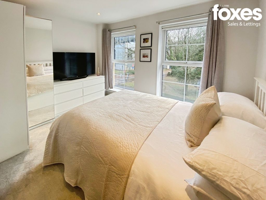 Property photo 2 of 24 4815022