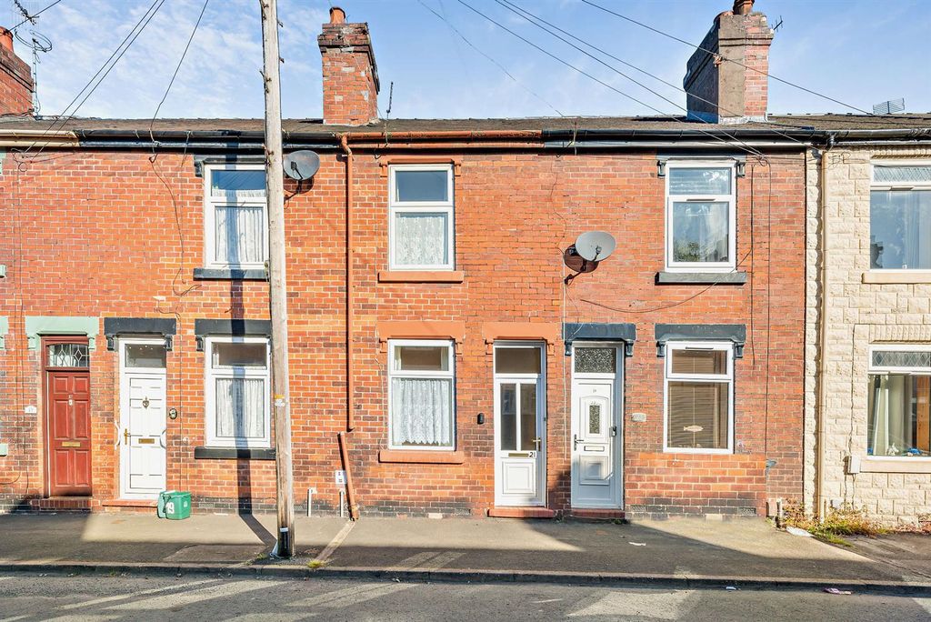 Property photo 1 of 20 8690121-Exterior01-800.Jpg