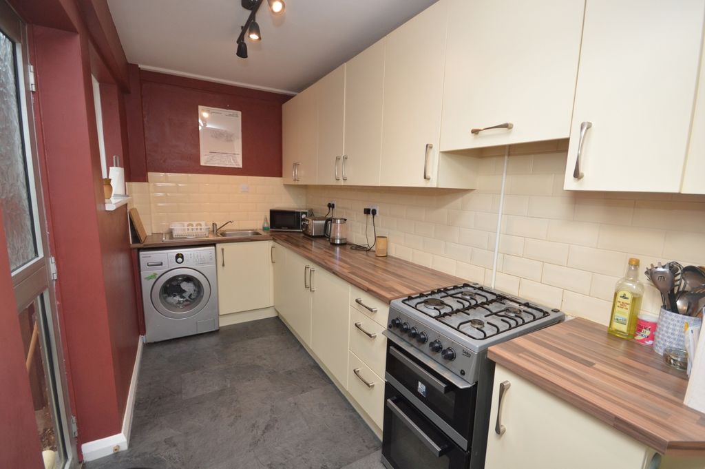 Property photo 3 of 17 Picture No. 16