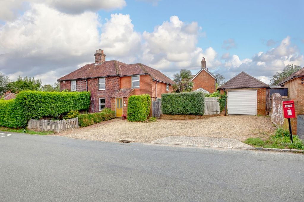 Property photo 2 of 36