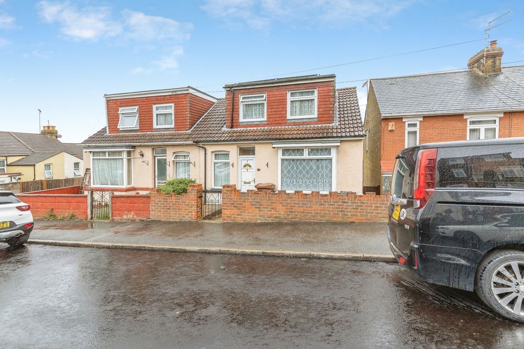 Property photo 3 of 16 Pbox-Img.Jpg