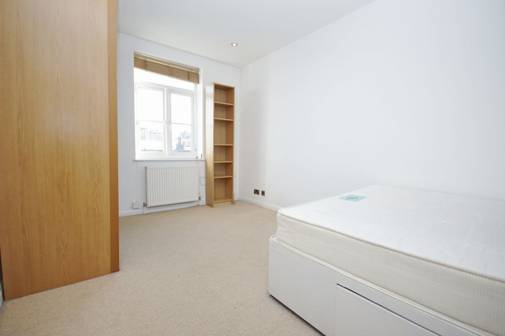 Property photo 3 of 8