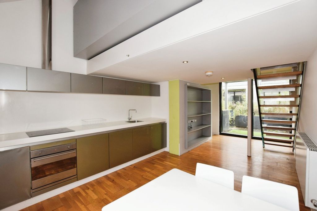 Property photo 2 of 14 Picture No. 08