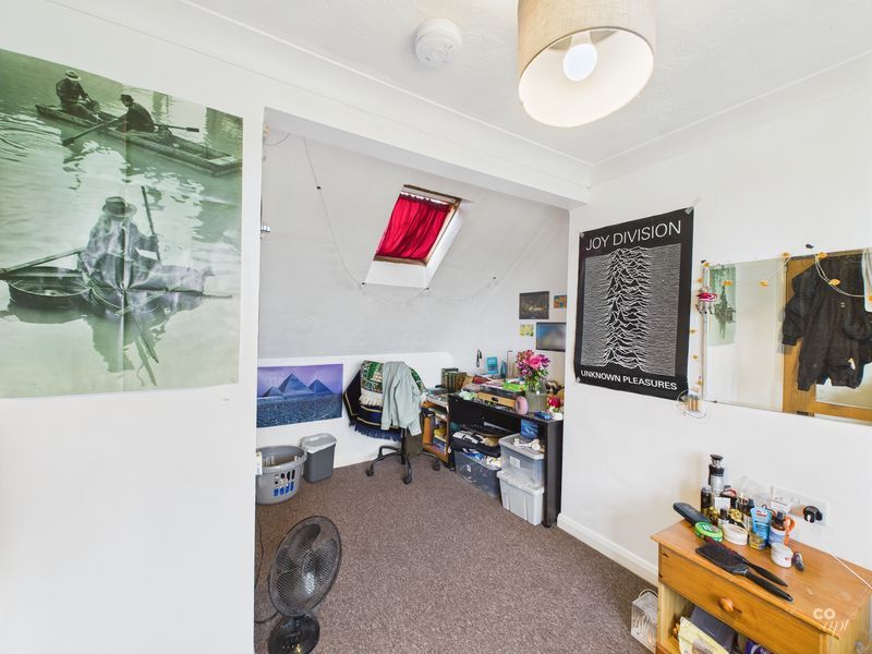 Property photo 3 of 13 Photo 8