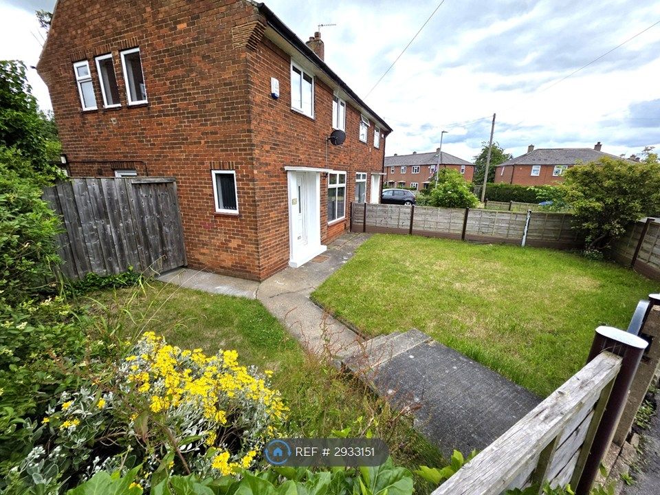 Property photo 2 of 10 Front Garden