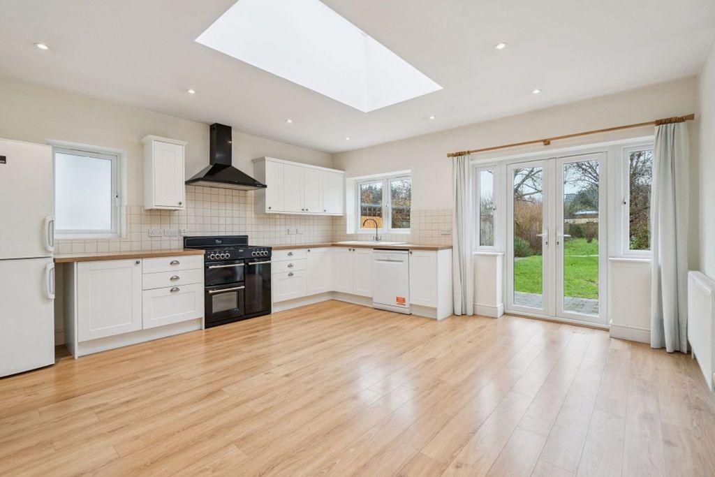 Property photo 3 of 24